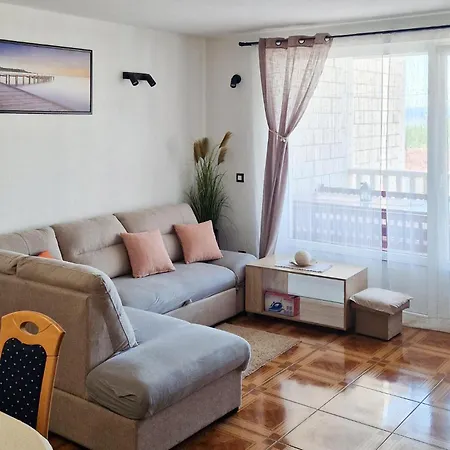 Διαμέρισμα Amazing Apartment In Omis *