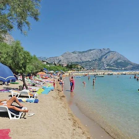 2 Bedroom Cozy Apartment In Omis Appartement Omiš